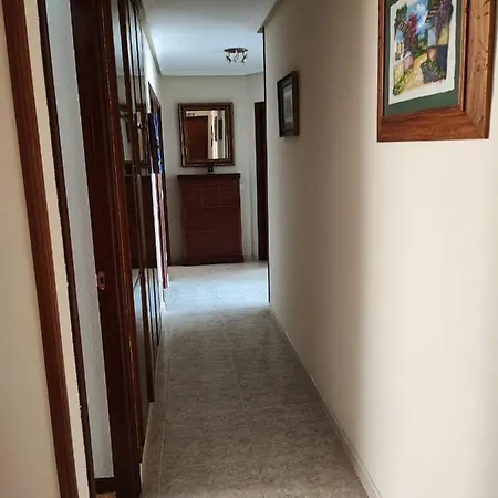 Apartment Cuatrocaminos