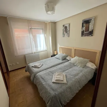 Apartment Cuatrocaminos El Berron